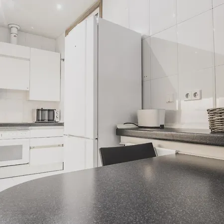 Prim Terrace - Local Rentss Apartamento *